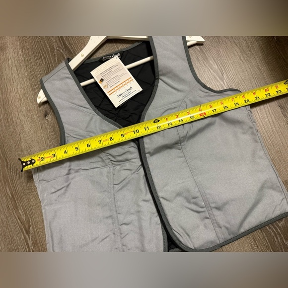 NWT Silver Eagle Outfitters Cooling Vest LARGE Women’s Biker Motorcycle Outdoor - Picture 10 of 10